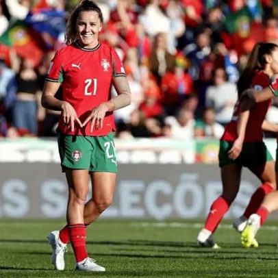 Ana Capeta explica golo de calcanhar: bola estava lá