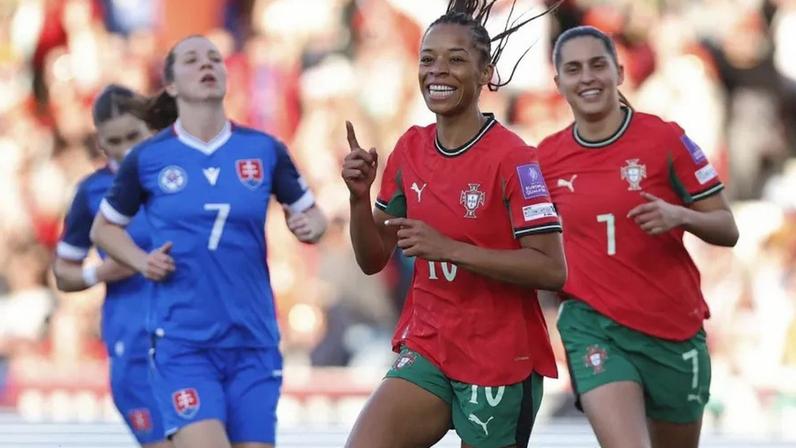 Portugal goleia Eslováquia
