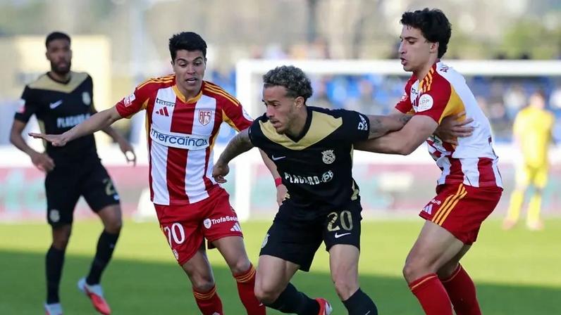 Duelo no Alverca-AVS