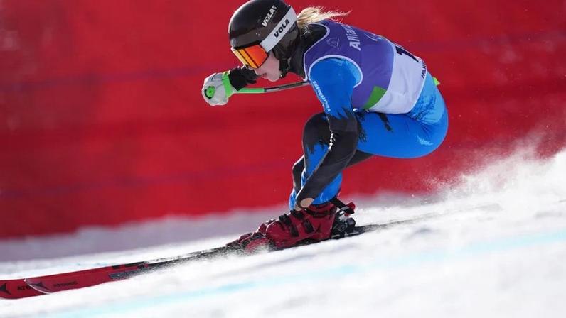 Varvara Voronchikhina sagrou-se campeã de super-G nos Jogos de Milão-Cortina