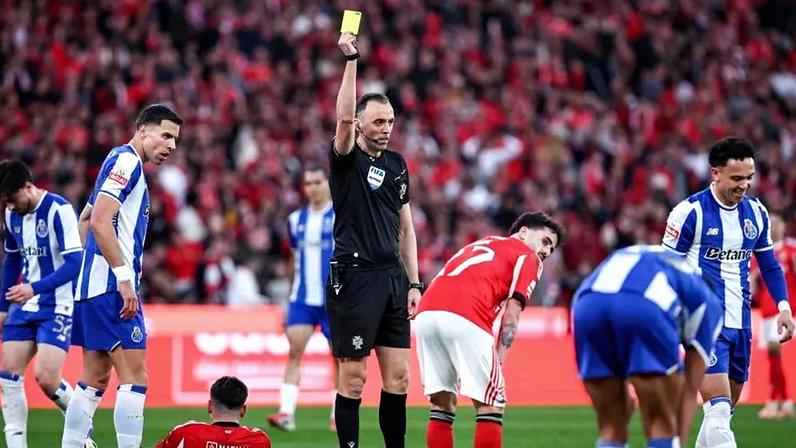 João Pinheiro no Benfica-FC Porto