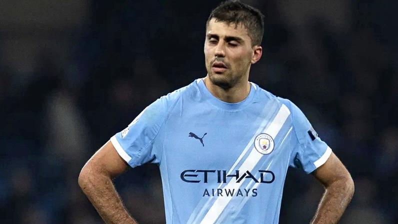 Rodri leva multa avultada