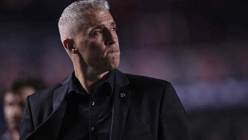 Hernán Crespo deixa o comando técnico do São Paulo após oito meses