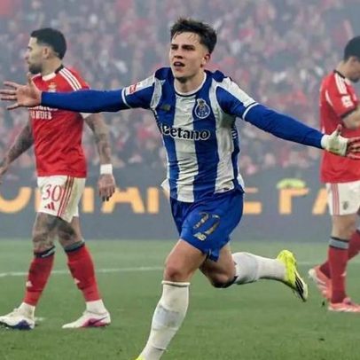 Selecionador polaco rende-se a Pietuszewski após duelo com Otamendi