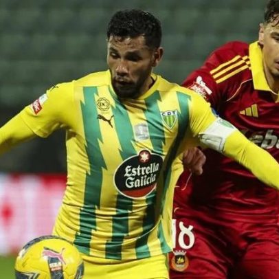 Bebeto diz que faltam 9 jogos e objetivo é manter-se