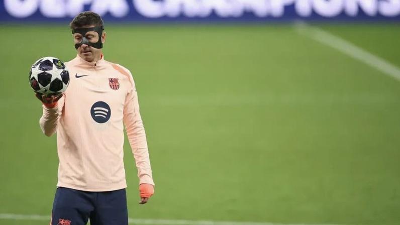 Lewandowski prepara-se para o jogo no St. James Park