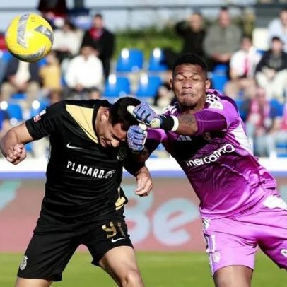 Folham limpas vieram à boleia de Adriel