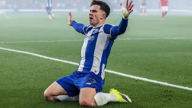 Oskar Pietuszewski entra na Liga dos Campeões