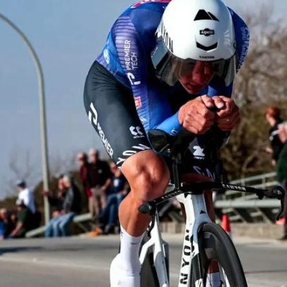 Van der Poel vence 2.ª etapa e Del Toro assume liderança no Tirreno-Adriático