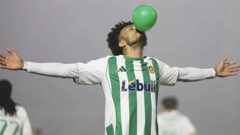 Blesa tem dois golos na equipa, um deles a dar a vitória sobre o Tondela