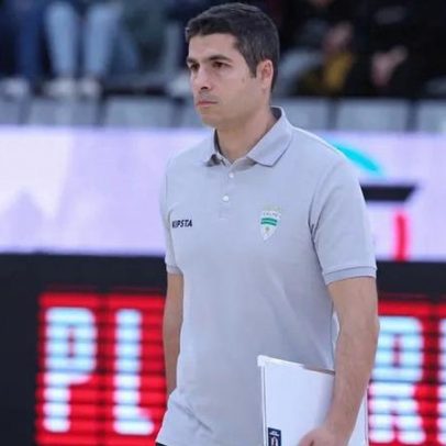 Cláudio Moreira revela estratégia do Leões de Porto Salvo frente ao Sporting