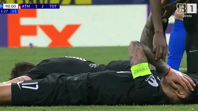 João Palhinha e Cristian Romero chocaram de cabeça nos minutos finais do At. Madrid-Tottenham