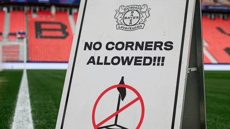 Bayer Leverkusen está atento às táticas do Arsenal e deixou placa curiosa... no relvado