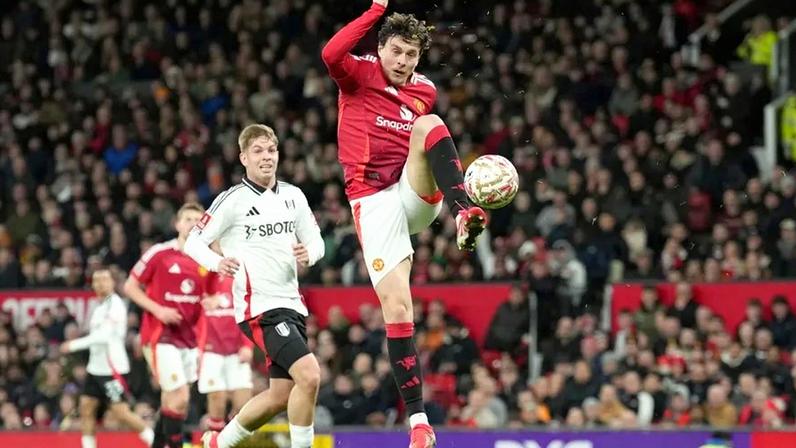 Lindelöf e Maguire juntos novamente em Old Trafford
