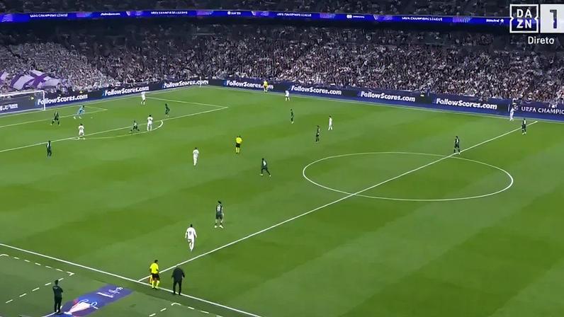 Valverde abriu o marcador para o Real Madrid frente ao City com assistência de... Courtois