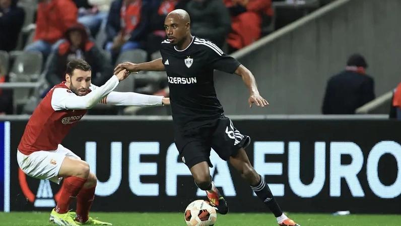 Jogo entre Ferencváros e Sp. Braga, com Júlio Romão como destaque