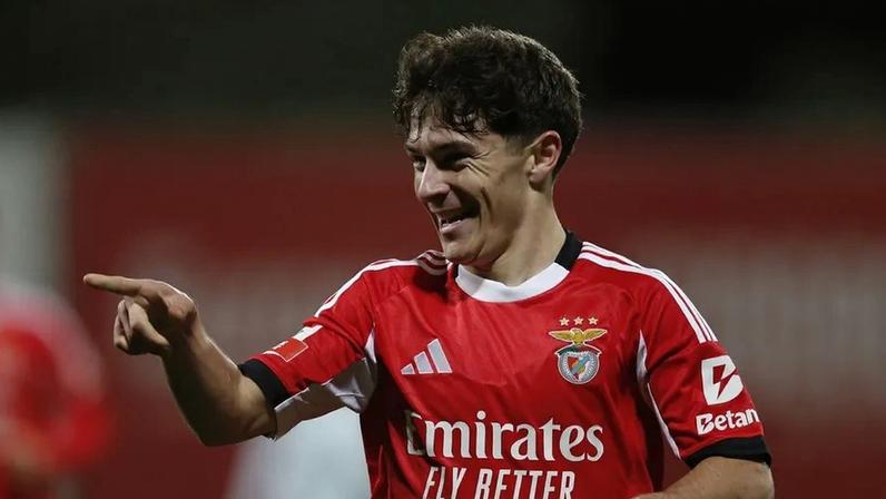 Mourinho prepara Gonçalo Moreira e reserva-lhe minutos na pré-época