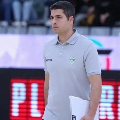 Cláudio Moreira vence o Sporting com identidade e personalidade