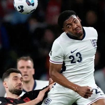 Lewis-Skelly quer sair para conquistar mais minutos em campo