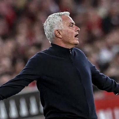 Mourinho fica suspenso por um jogo e 11 dias