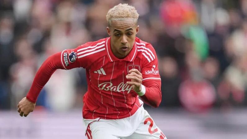 Jogador do Nottingham fica arrasado após derrota, afirma não ver bem