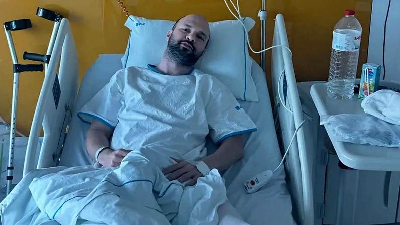 Taynan já foi operado e ficará ausente durante vários meses