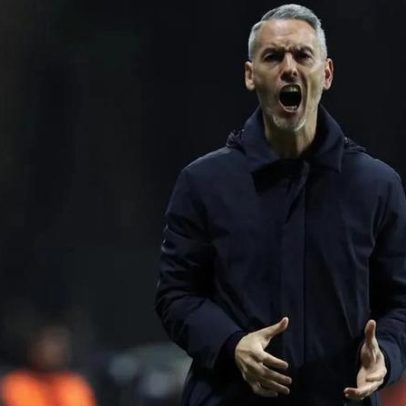 Carlos Vicens marca pontos após derrota na Hungria