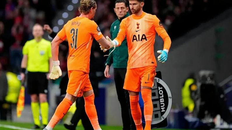 Kinsky pode regressar à baliza do Tottenham em breve