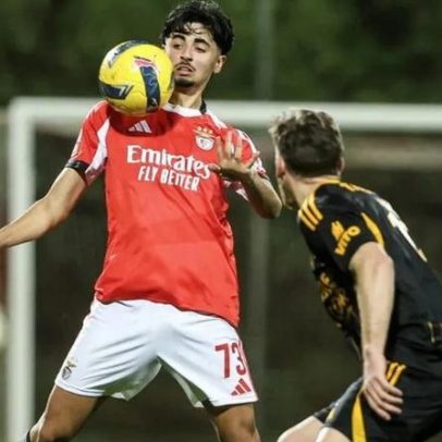 Miguel Figueiredo convocado por Mourinho para deslocação do Benfica a Arouca