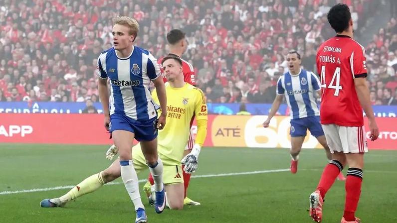 Froholdt marcou no FC Porto-Benfica