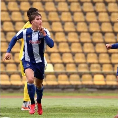 Porto goleia Sporting por 6-0 e chega à meia dúzia