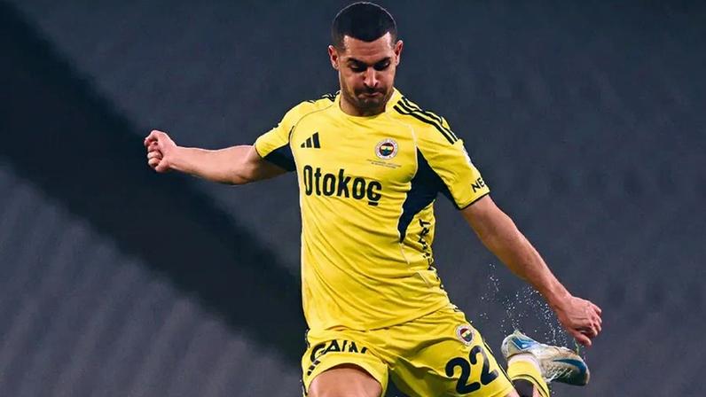 Levent Mercan em ação pelo Fenerbahçe