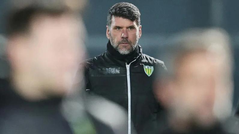 Cristiano Bacci faz nova pausa para recuperar a condição física dos jogadores