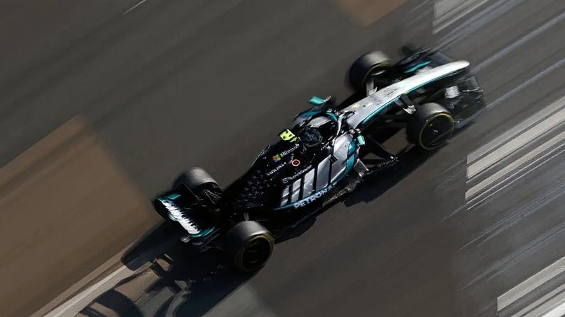 Antonelli durante a sessão de qualificação para o GP da China