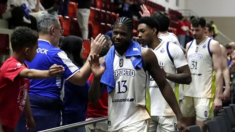 FC Porto vence em Guimarães sem contemplações