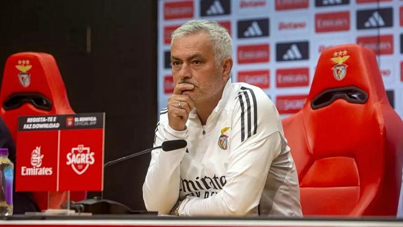 Benfica em silêncio: jogadores não falarão com a imprensa após Arouca