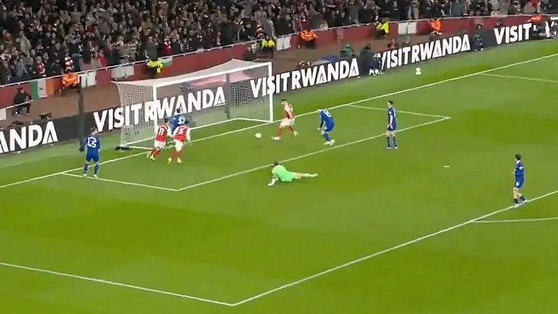 O golo de Gyökeres na vitória do Arsenal frente ao Everton
