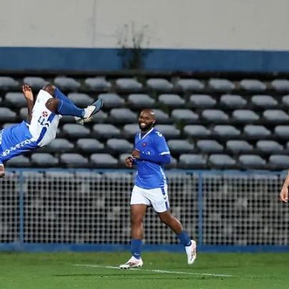 Belenenses vence Varzim 3-2 e o carrossel fica azul