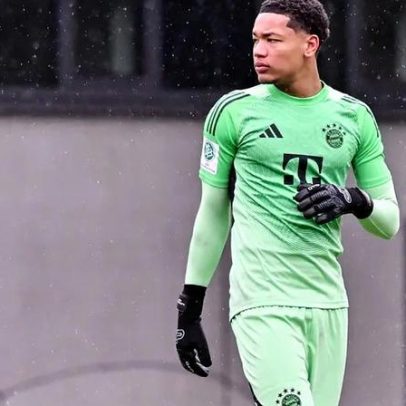 Lesão de Ulreich pode levar à estreia de guarda-redes de 16 anos na Champions
