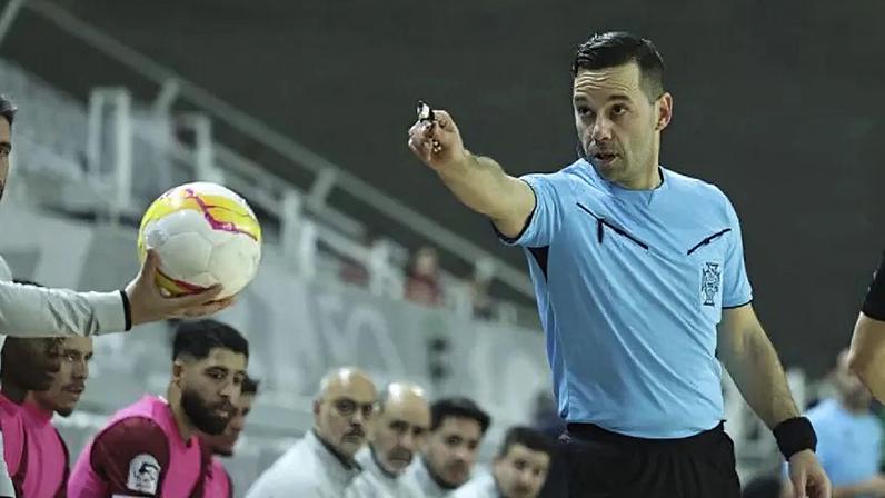 Árbitros das finais da Taça da Liga de futsal entram em campo com bodycams