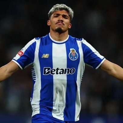 William Gomes comenta o lance do golo e repete: Estou sempre a repetir