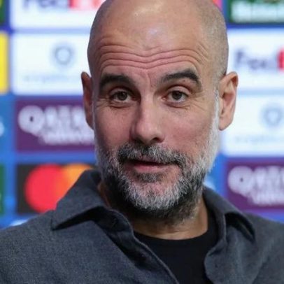 Pep Guardiola banhado a ouro