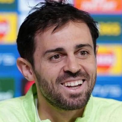Bernardo Silva diz que se paga muito ao Pep para decisões sobre Haaland