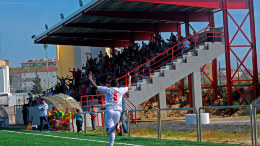 Adeptos desordeiros obrigam Barreirense a dois jogos sem público e 4.590 euros