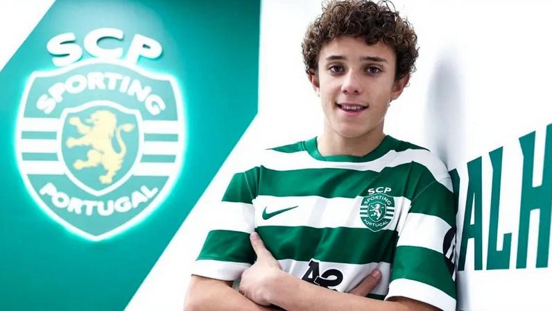 Sporting oferece contrato de formação a Bernardo Lavos
