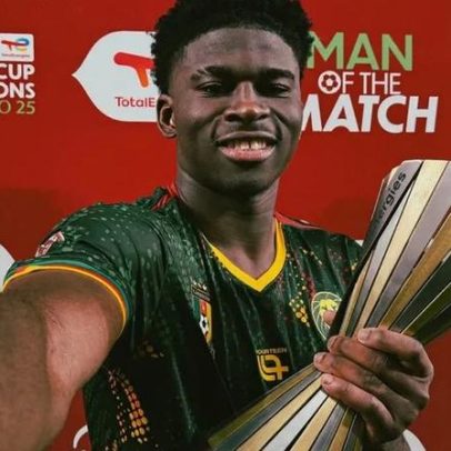Manchester United mantém interesse em Carlos Baleba