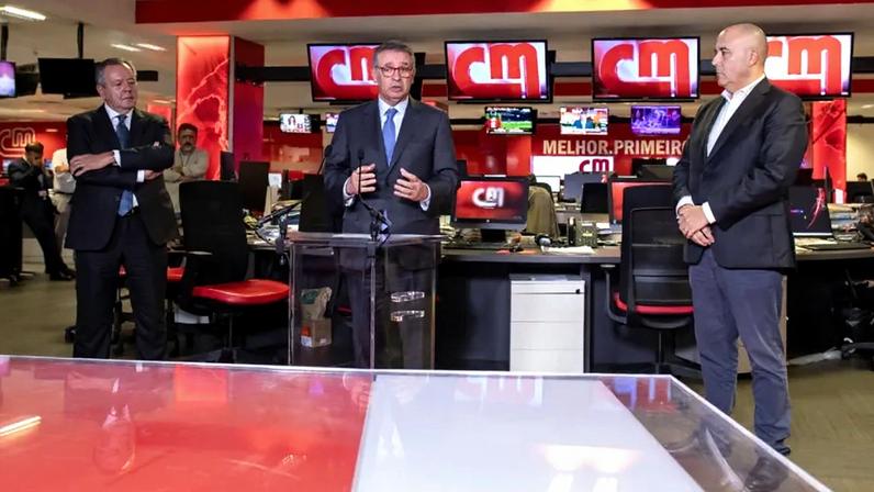 António José Seguro visita redação da Medialivre