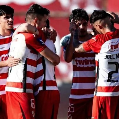 Dani Alves alimenta crença de permanência do São João de Ver