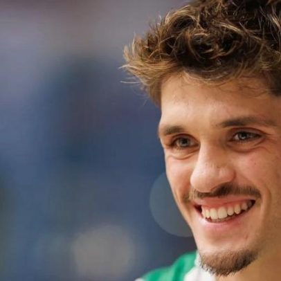 Dinis Pinto operado sem complicações