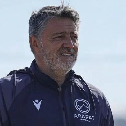 Ararat-Armenia de Manuel Tulipa empata e mantém liderança no campeonato